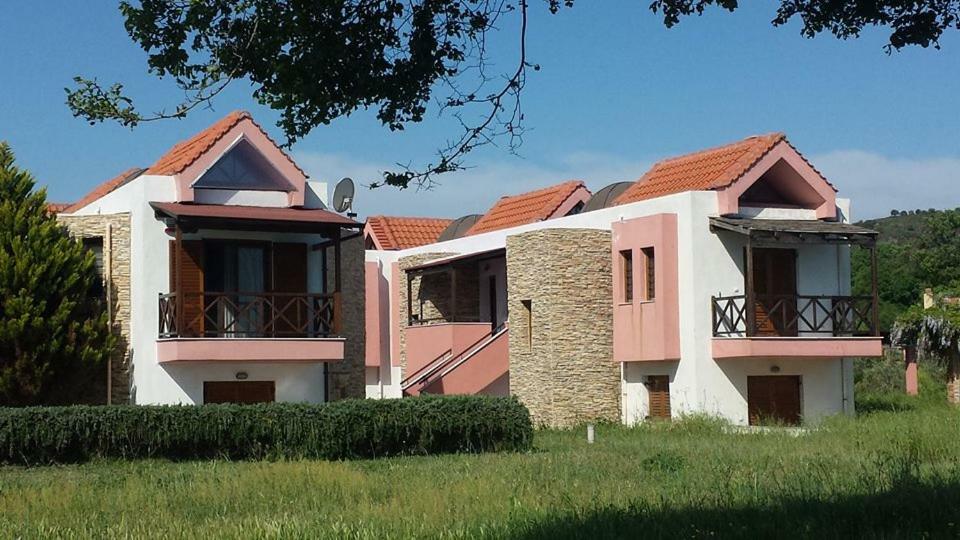 Beachfront Stylish Maisonette In Ierissós Luaran gambar